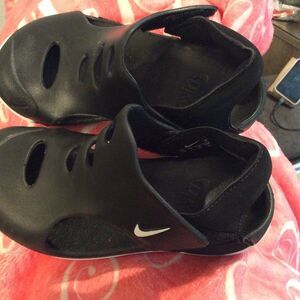Nike kids sandals black Size 10 Nice